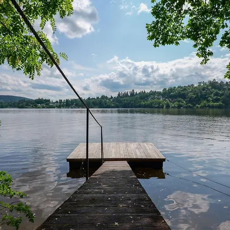 Beautiful House By The River With Its Own Dock Ferienhaus