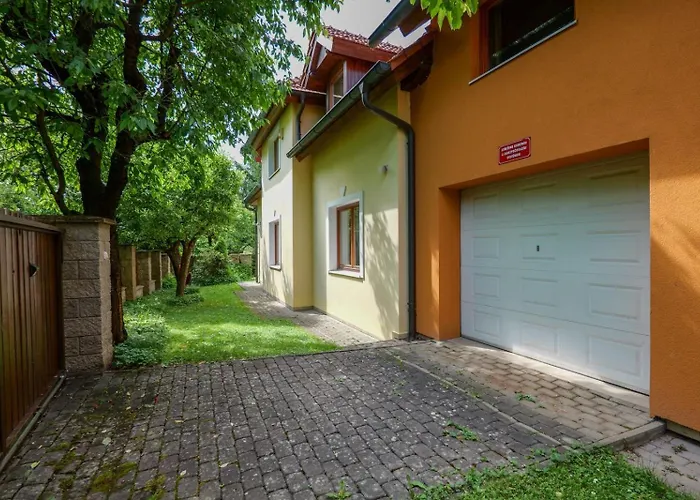 Beautiful House By The River With Its Own Dock Ferienhaus *